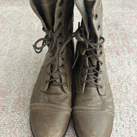 Steve Madden Troopa boots - Picture 6 of 6